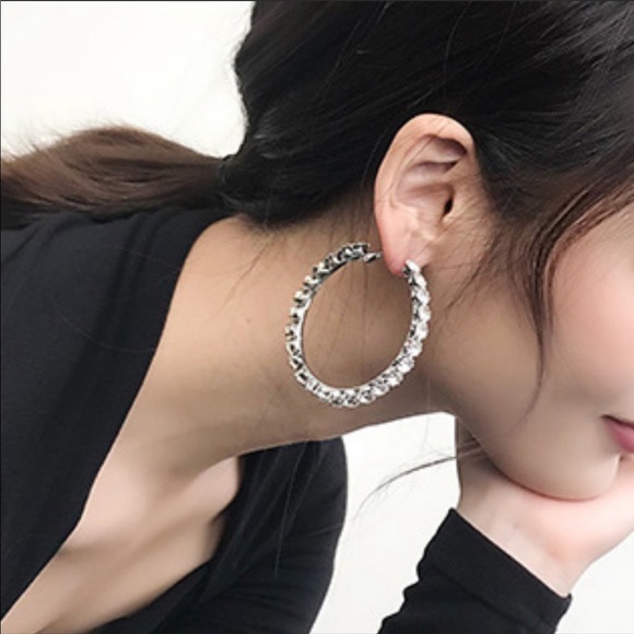 NEW 18K WHITE GOLD ROUND DIAMOND HOOP EARRINGS - Picture 6 of 6